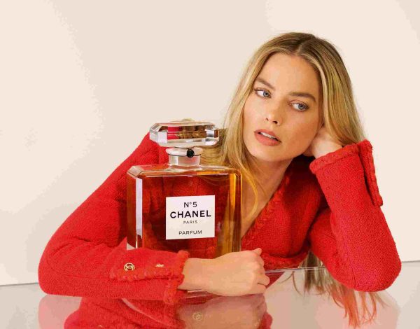 Margot Robbie je novo lice CHANEL N°5