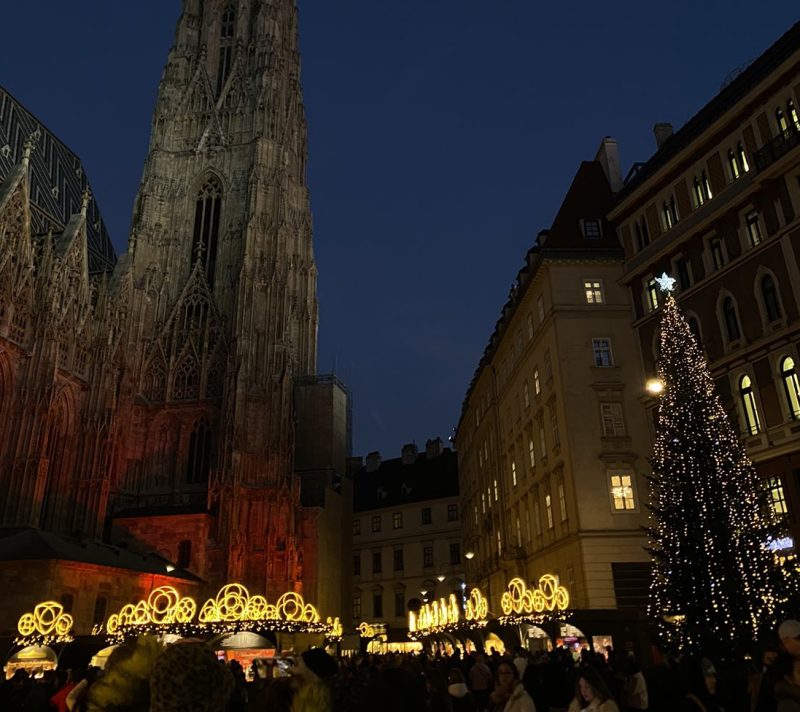 Advent u Beču: Magična praznična bajka