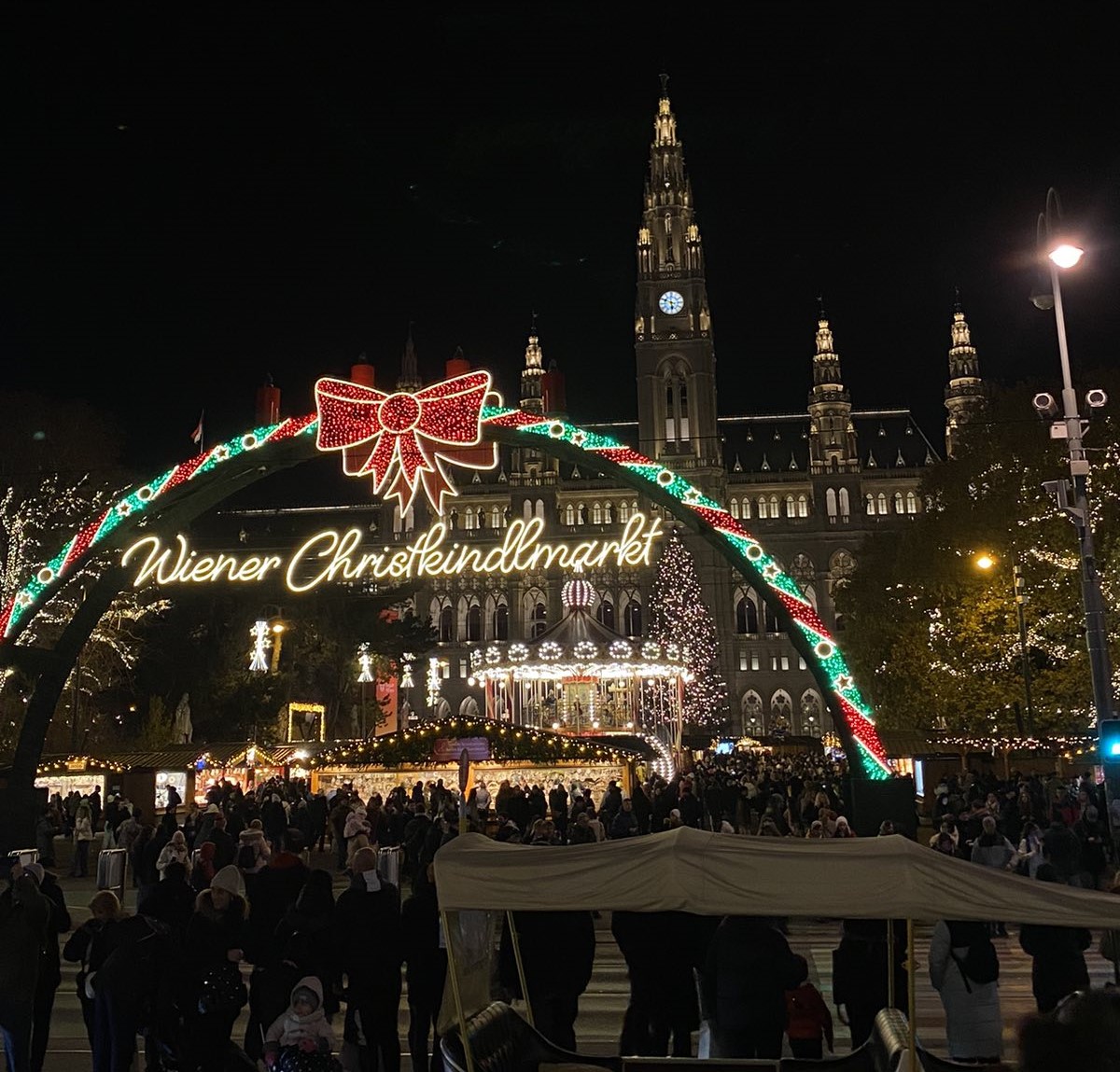 Advent u Beču: Magična praznična bajka